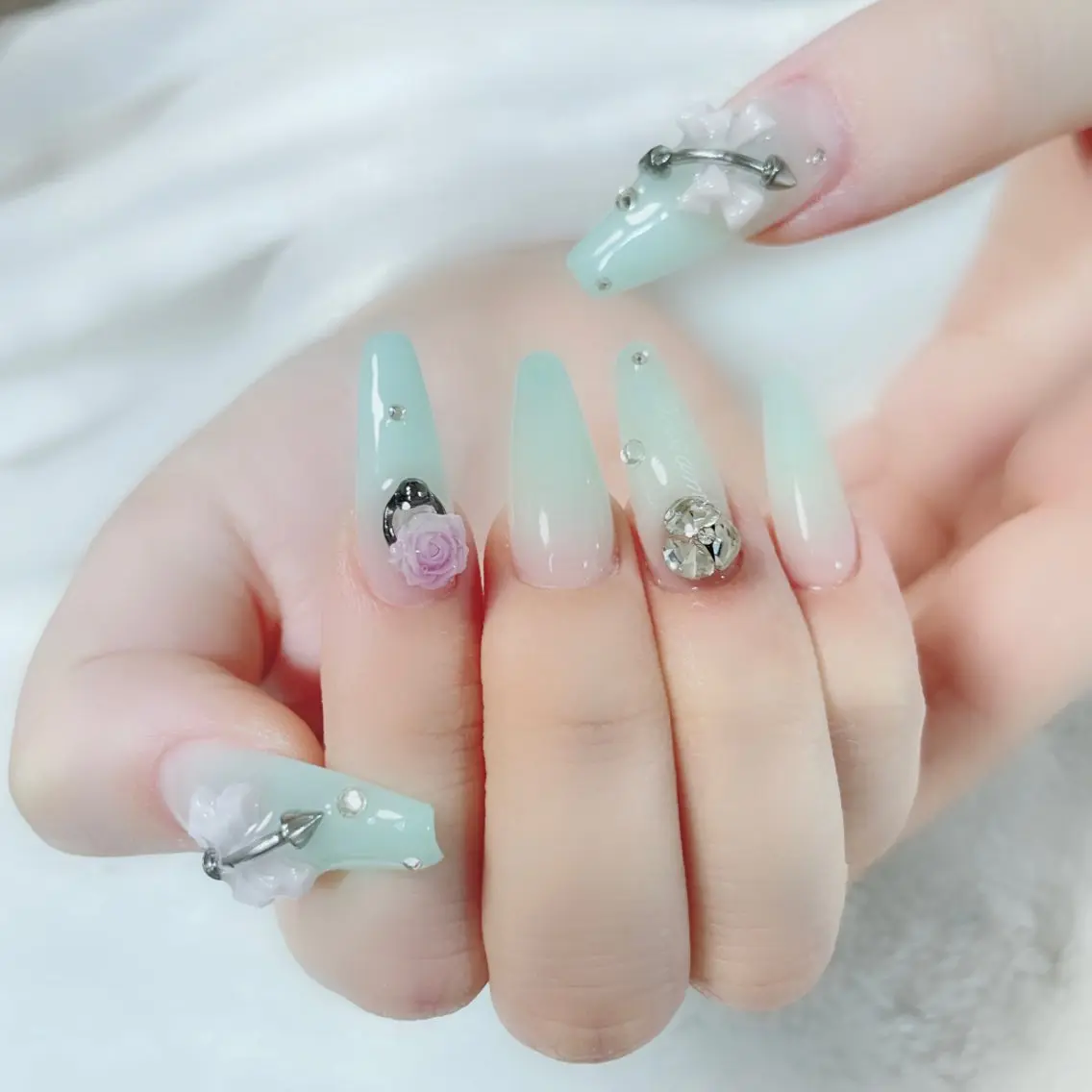 ネイル 長さ出し 夏ネイル ネイルチップ Amina nail salonのネイルデザイン