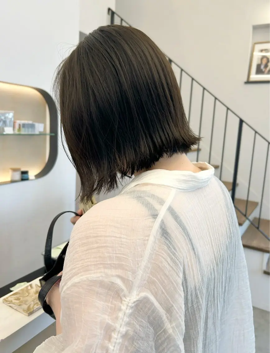 ミディアム ヘアカラー 本澤 朋香のヘアスタイル