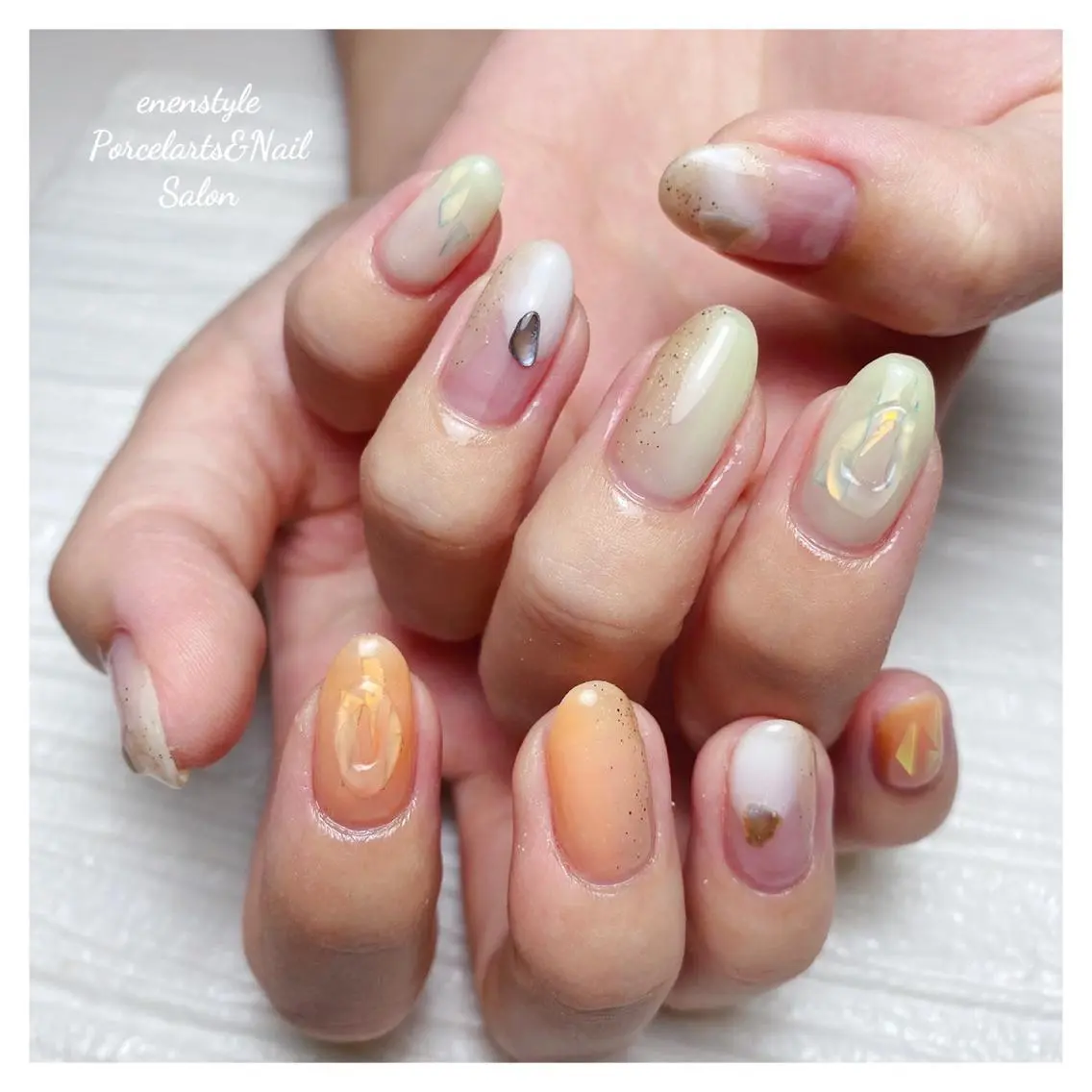 ミディアム ネイル 🐾enen style 🐾のネイルデザイン