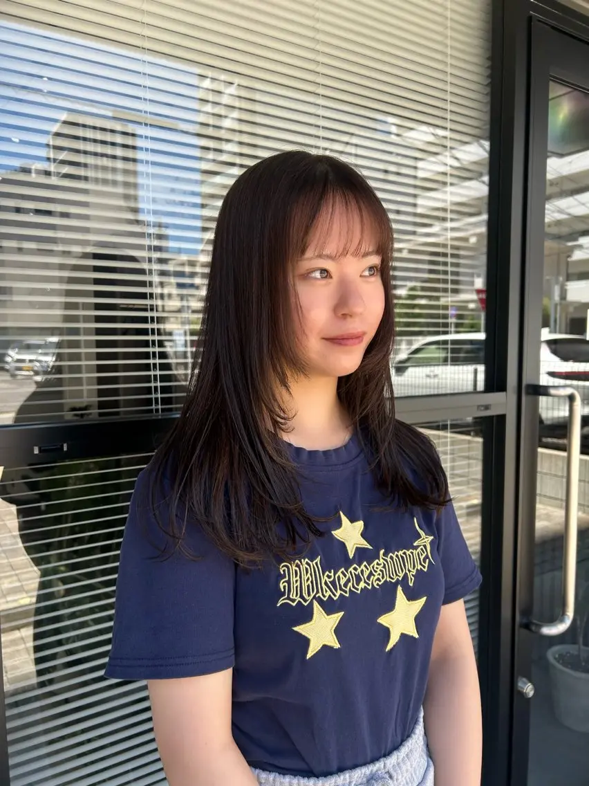 セミロング カラー 顔周りカット レイヤーカット カット ヘアカラー 鈴木 よつはのヘアスタイル