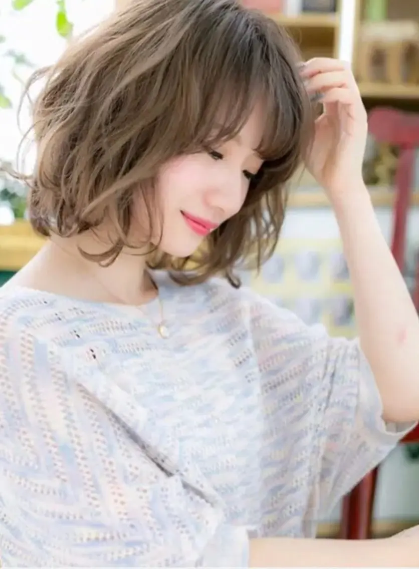 ✂️カット✂️➕コスメパーマ【低ダメージ・低臭・低刺激の三拍子揃ったコスメパーマ❤️✨️⠀】の写真