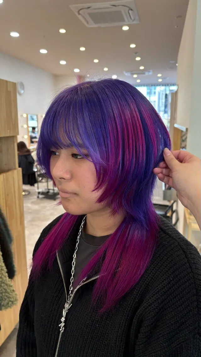 セミロング カラー 🎀ピンク／ブリーチ 🌈デザイン♡BoNのヘアスタイル