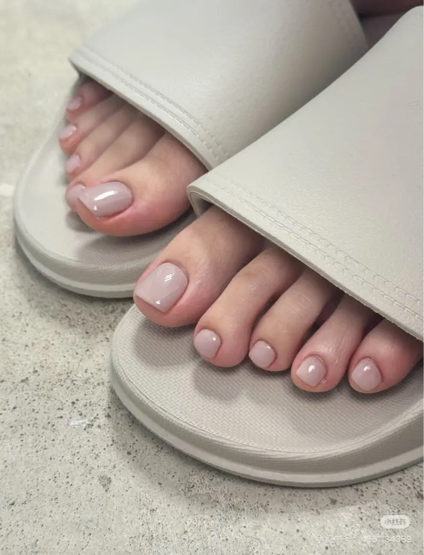 ネイル オーロラネイル チークネイル 成人式 フットネイル フレンチネイル フットネイル BabyYouMi nailのネイルデザイン