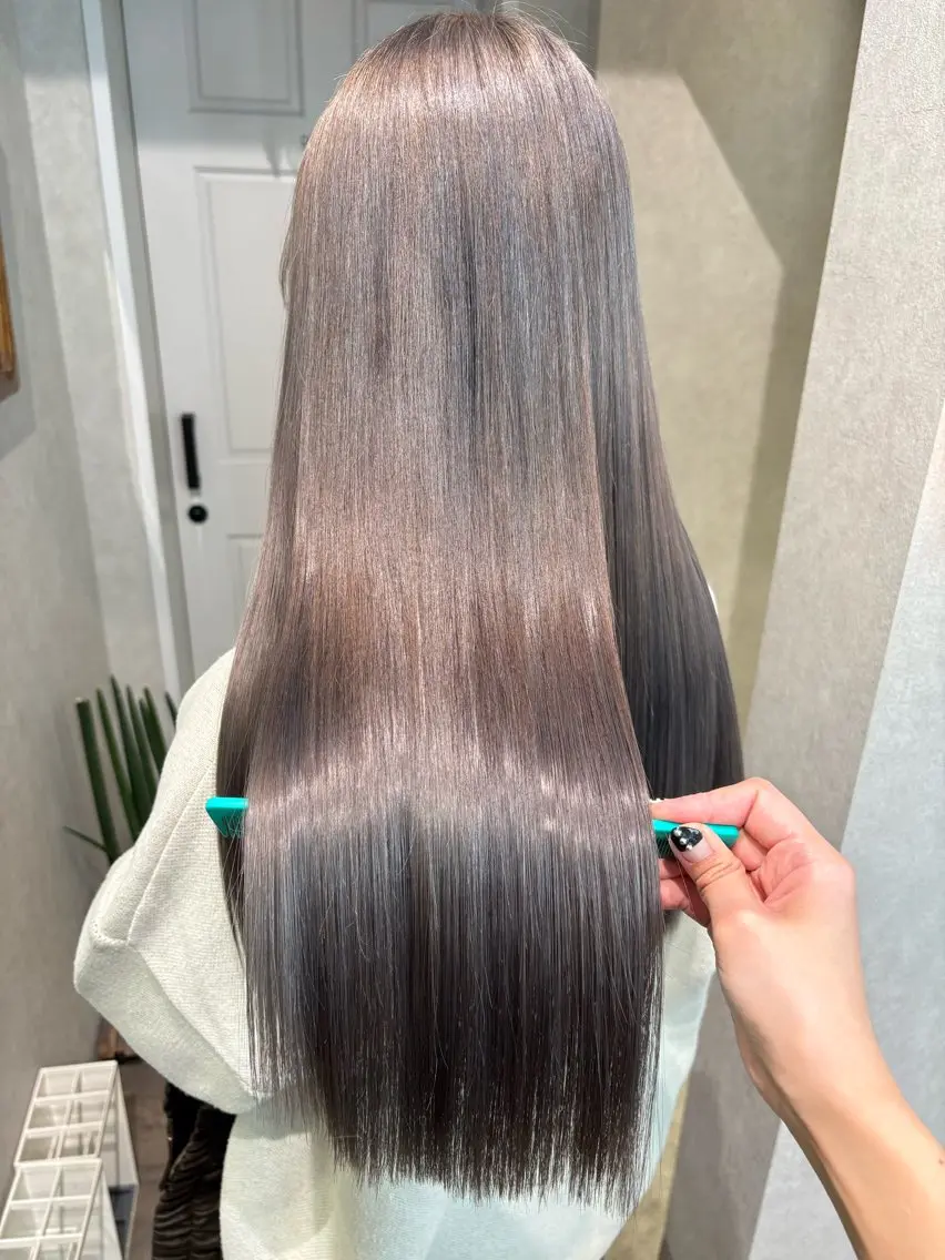 ロング カラー グレージュ ヘアカラー レイヤー/艶カラー/ KIHO🥥︎のヘアスタイル