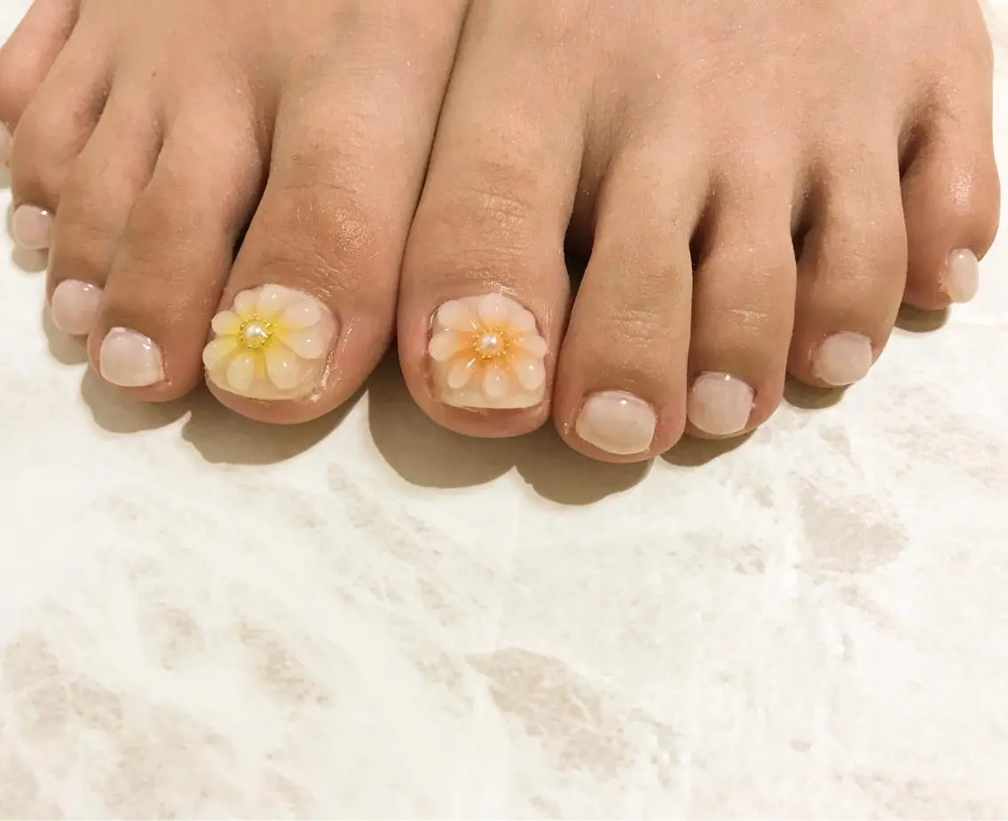 ネイル フラワーネイル フットネイル ジェルネイル 韓国ネイル ニュアンスネイル nail fufla ♡yamane♡のネイルデザイン