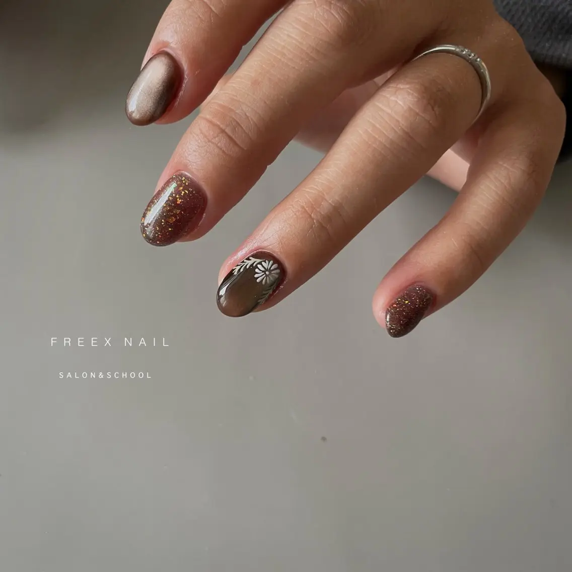 ネイル マグネットネイル ハンドネイル ハンドケア freex nail /ニュアンス/個性派のネイルデザイン