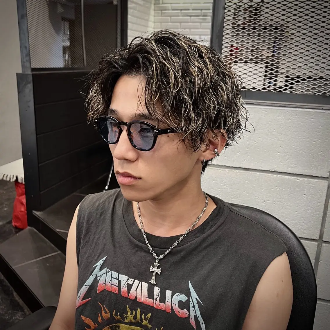 メンズ メンズハイライト メンズメッシュ メンズパーマ カット ヘアカラー パーマ トリートメント メンズ特化/パーマ/ メッシュ/竜成のヘアスタイル