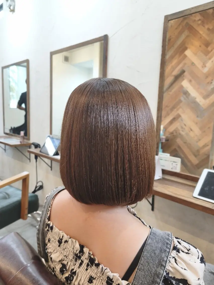 ミディアム LEASH 北原のヘアスタイル