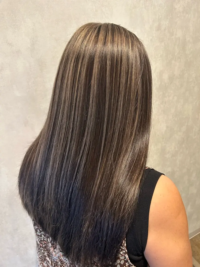 ロング ハイライト きむら はるみのヘアスタイル