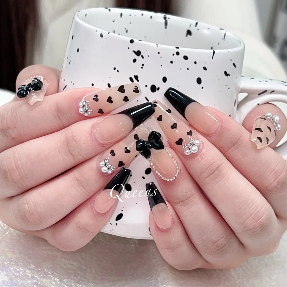 ネイル ハンドネイル Queens ひなのネイルデザイン