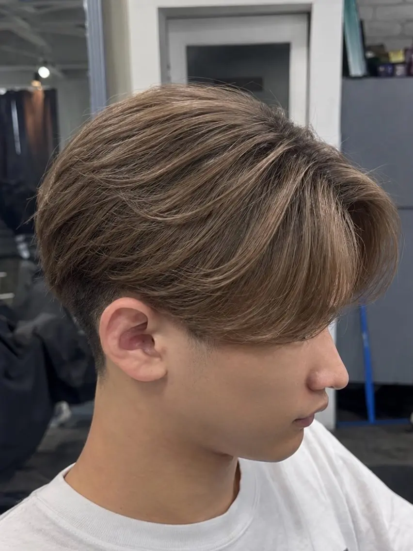 メンズ 梅田/センターパート 山下学偉のヘアスタイル