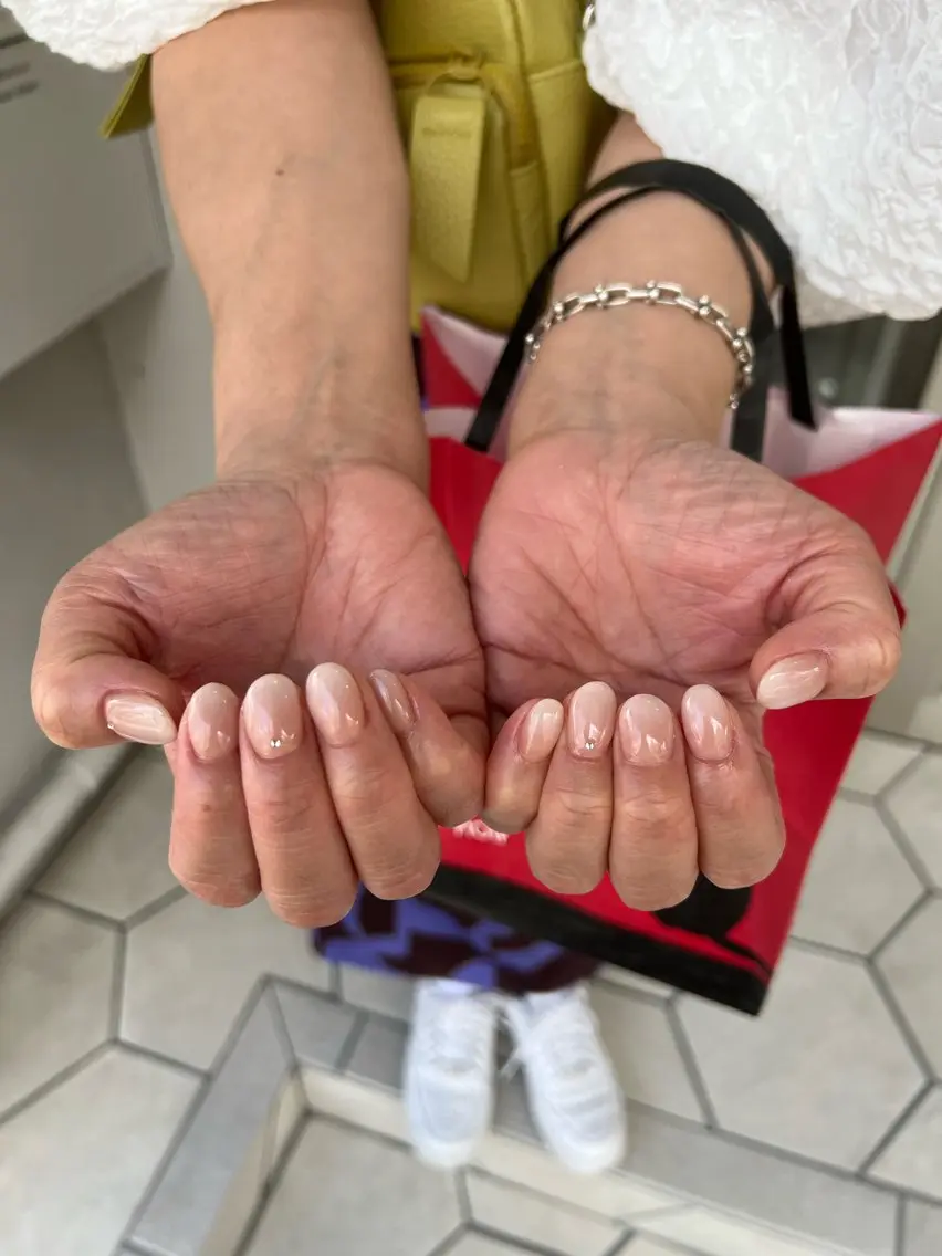 ネイル シンプルネイル Rommy Arisaのネイルデザイン