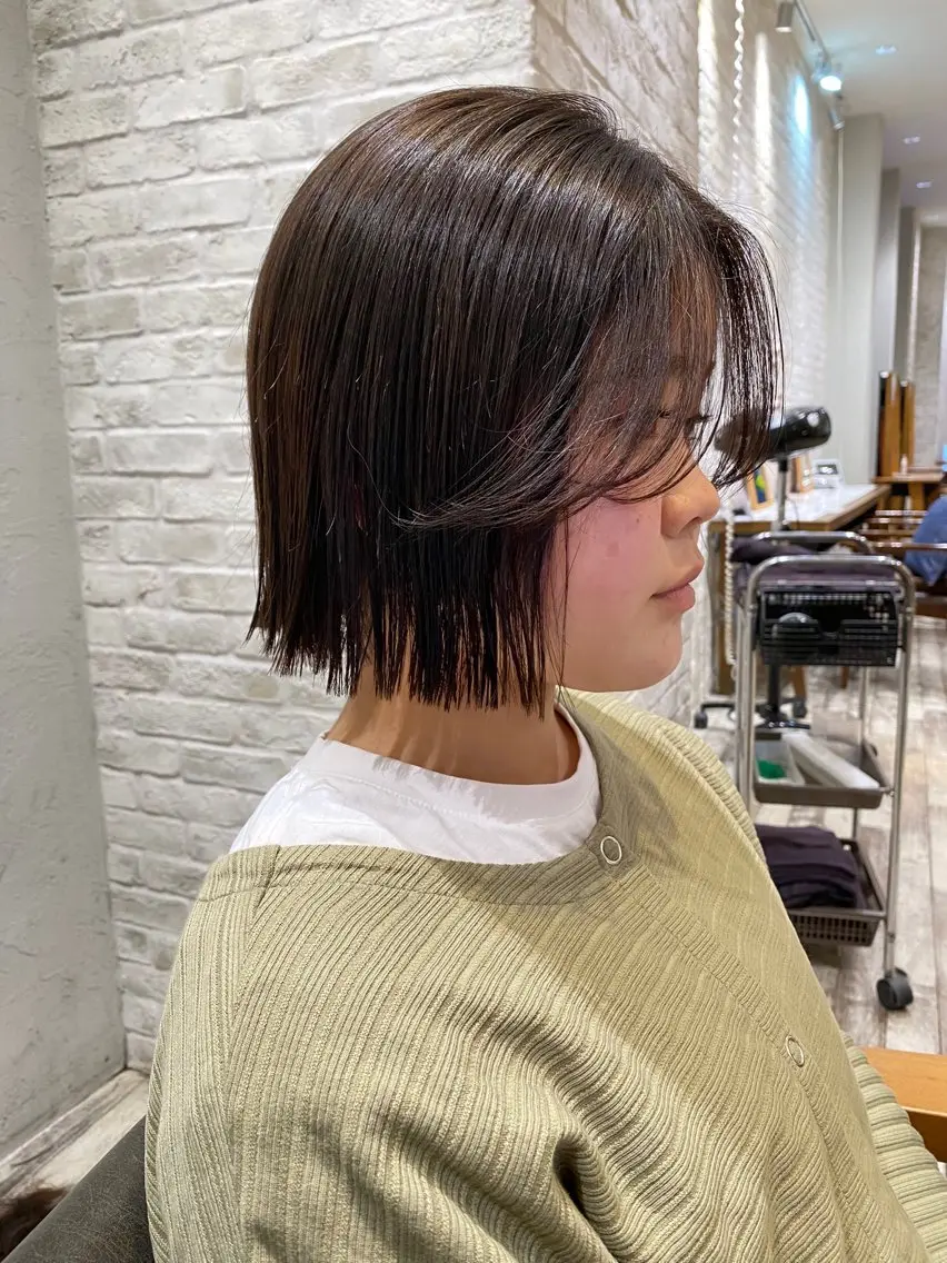 ショート 切りっぱなしボブ ボブ カット ヘアカラー 栗原 瑞稀のヘアスタイル