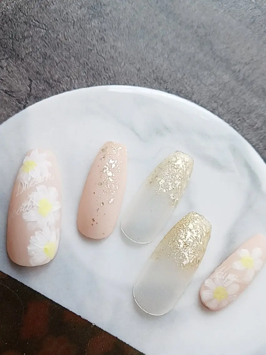 ネイル いとう えみりのネイルデザイン