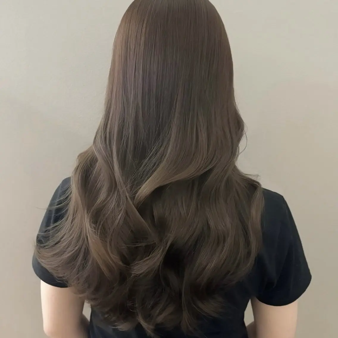 ロング カラー ベージュカラー ブリーチ ブラウンカラー 透明感カラー デザインカラー ヘアカラー トリートメント 涼星/心斎橋/艶髪 モデル様募集中👑のヘアスタイル