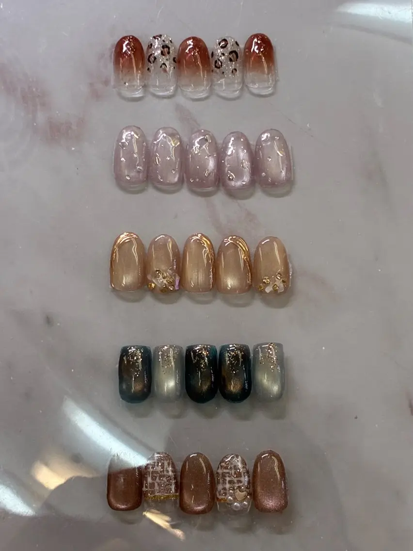 ネイル アートネイル NAILHOLIC 三鷹　　　ミヤビのネイルデザイン