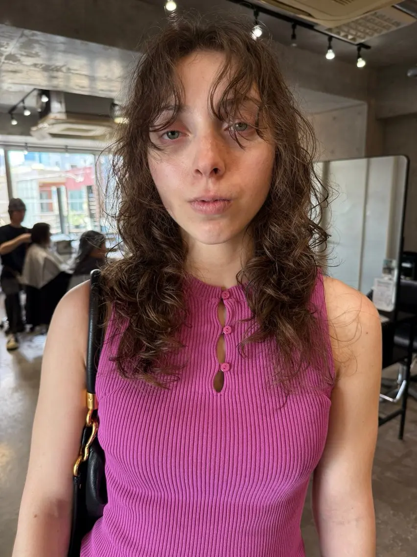 ミディアム レイヤーカット カット レイヤーカット\ウル フ chinatsuのヘアスタイル