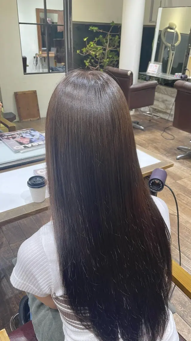 ロング カラー いさと🩵ᩚ 表参道美容室のヘアスタイル