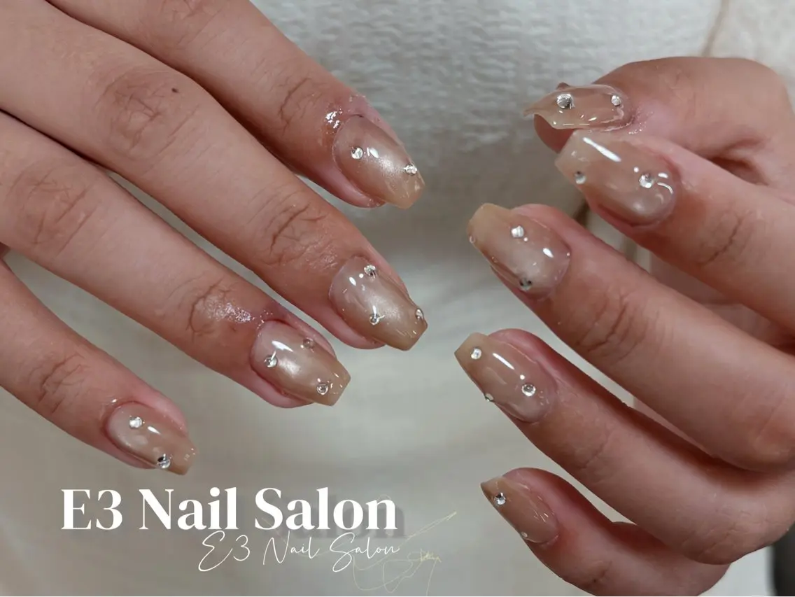 ネイル 桜ネイル フレンチネイル ジェルネイル ガラスフレンチ グラデーション ハンドネイル E3 Nail Salonのネイルデザイン