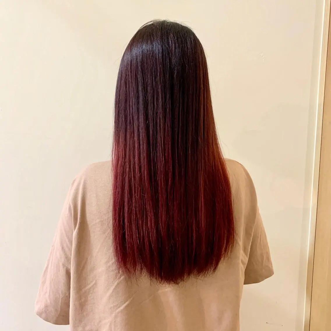 カラー グラデーションカラー 染矢 優希のヘアスタイル