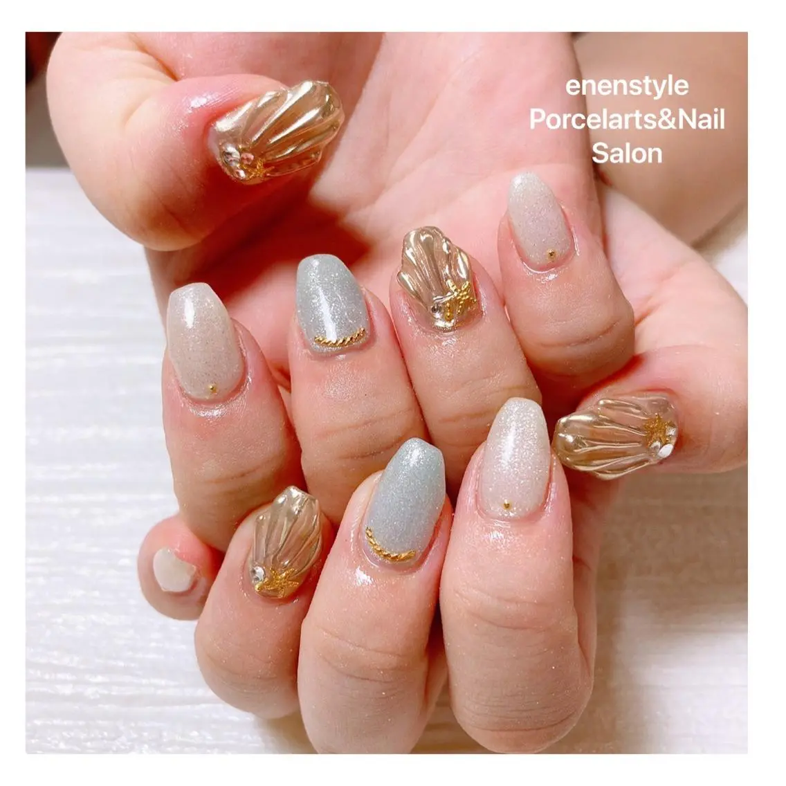 ミディアム ネイル ハンドネイル 🐾enen style 🐾のネイルデザイン