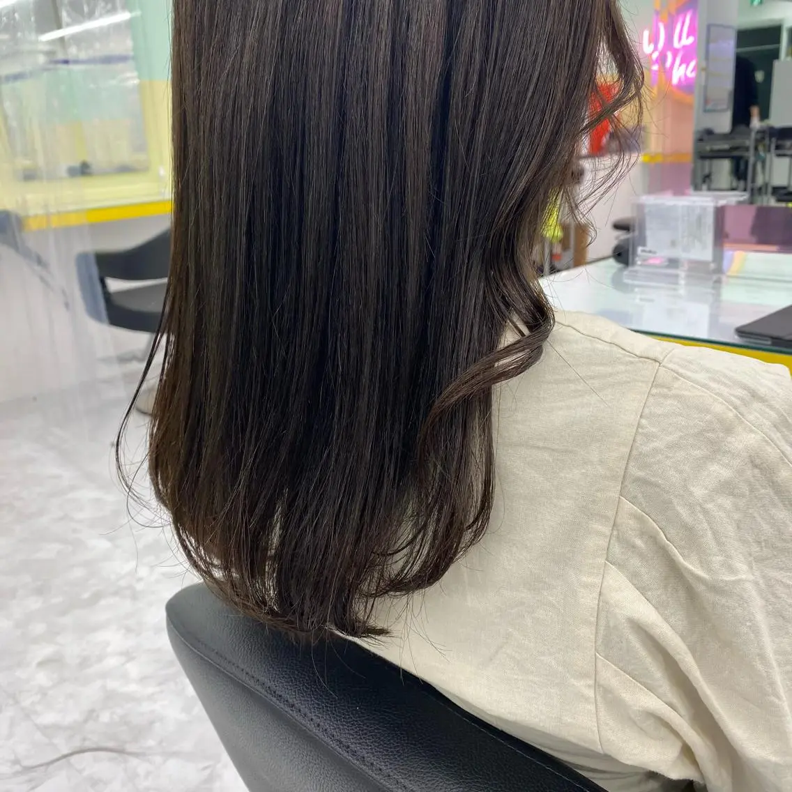 セミロング カラー ヘアアレンジ ヘアカラー トリートメント mai🍑暖色カラー /レイヤー💖のヘアスタイル