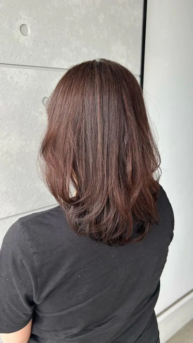 ミディアム カット 縮毛矯正 盛本 彩乃のヘアスタイル