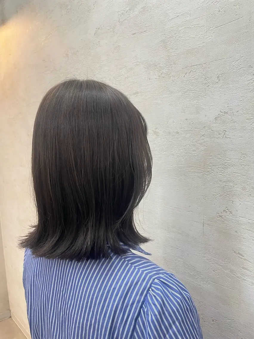 ミディアム カラー 透明感カラー グレージュ オリーブグレージュ オリーブグレー Blue/博多/ 水口莉沙のヘアスタイル