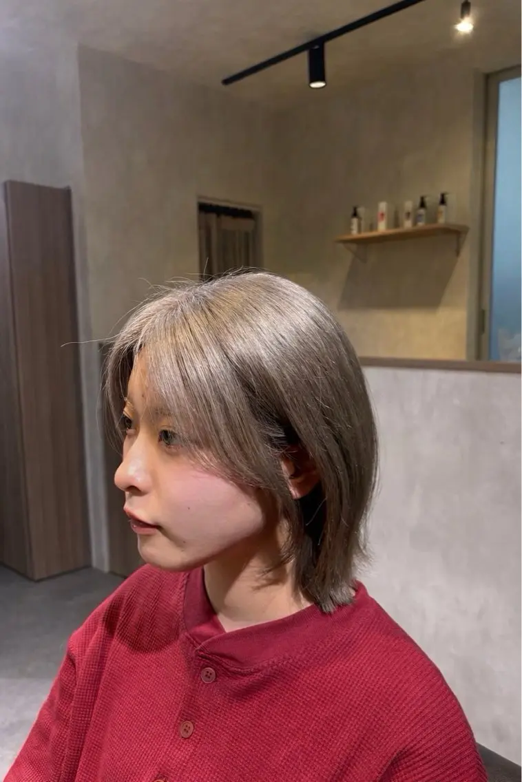 ショート ボブレイヤー ボブ レイヤーカット 外ハネヘア 上原 佑介のヘアスタイル