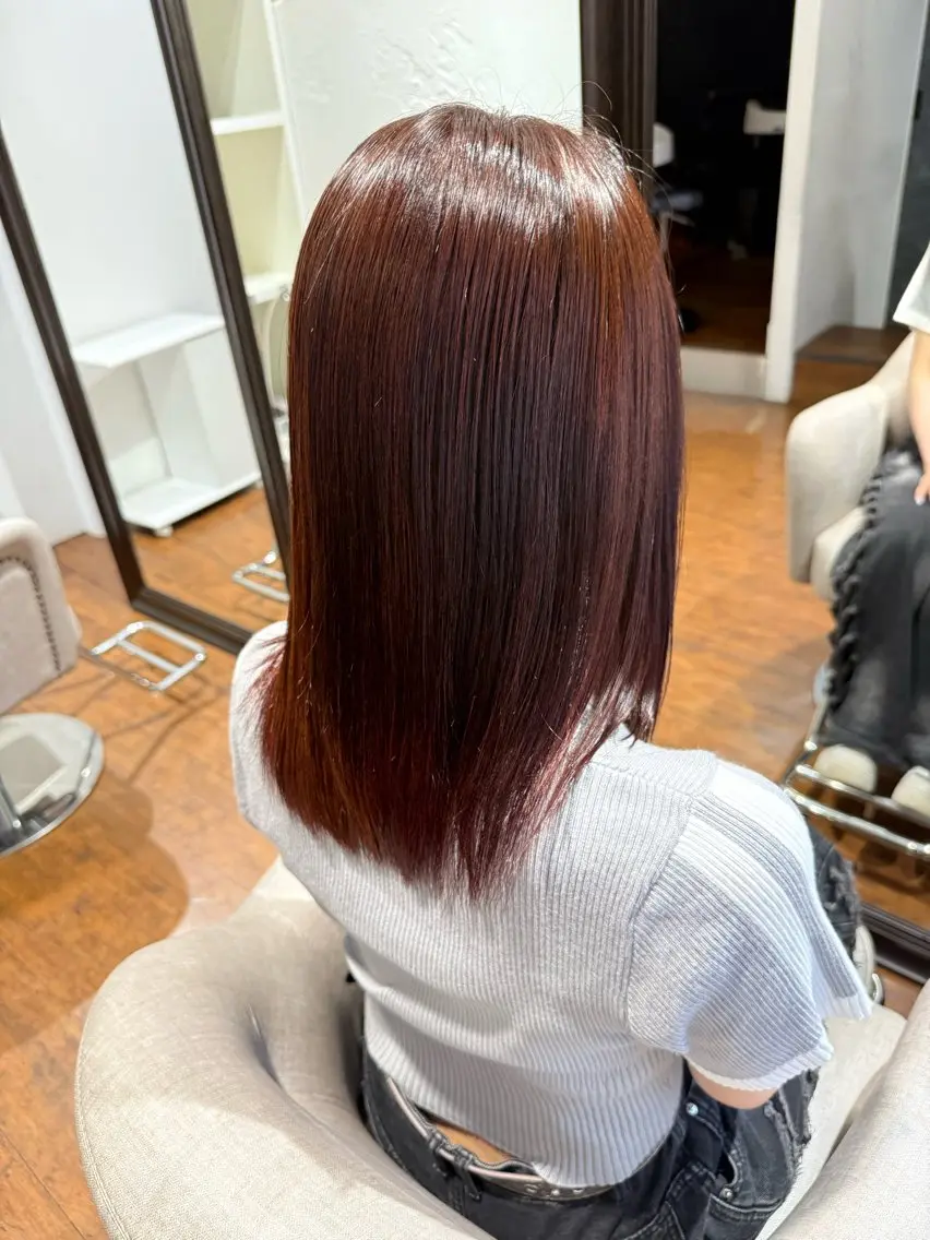 ミディアム ヘアカラー 上川 柚綺のヘアスタイル