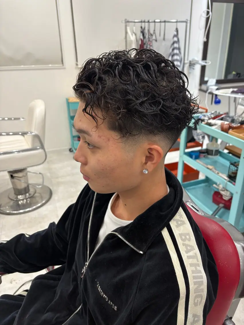 ショート パーマ メンズ カット パーマ 本間 颯太のヘアスタイル