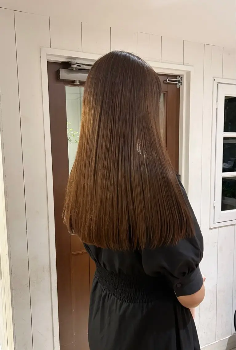 ロング ロング カット yusa🌿‬レイヤ ー/赤みなしカラーのヘアスタイル