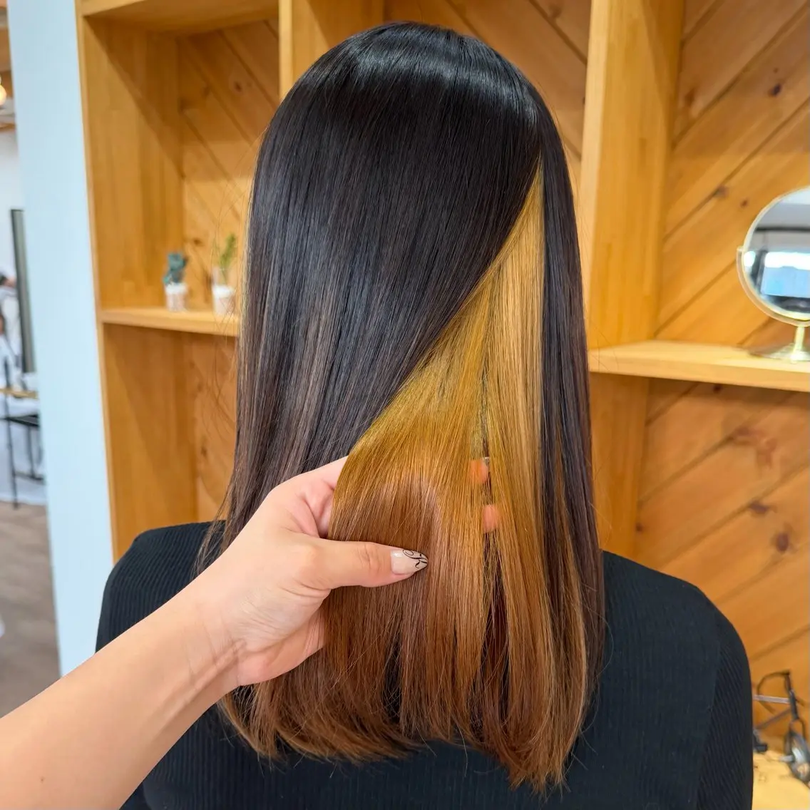 ロング 縮毛矯正 塩本 琴音のヘアスタイル