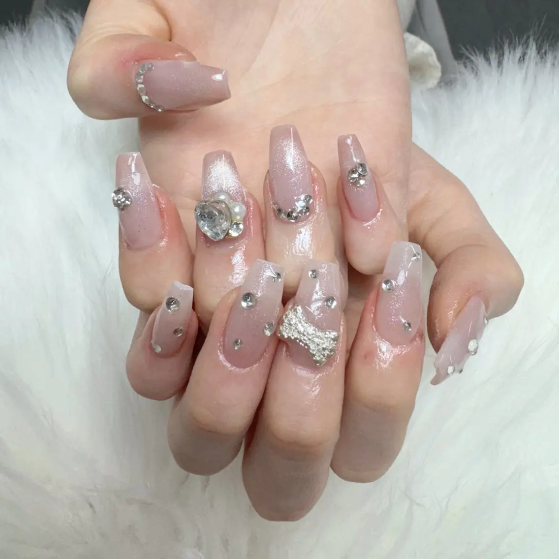 ネイル ハンドネイル 🎀nana🫧 ワンホンネイル🎀のネイルデザイン
