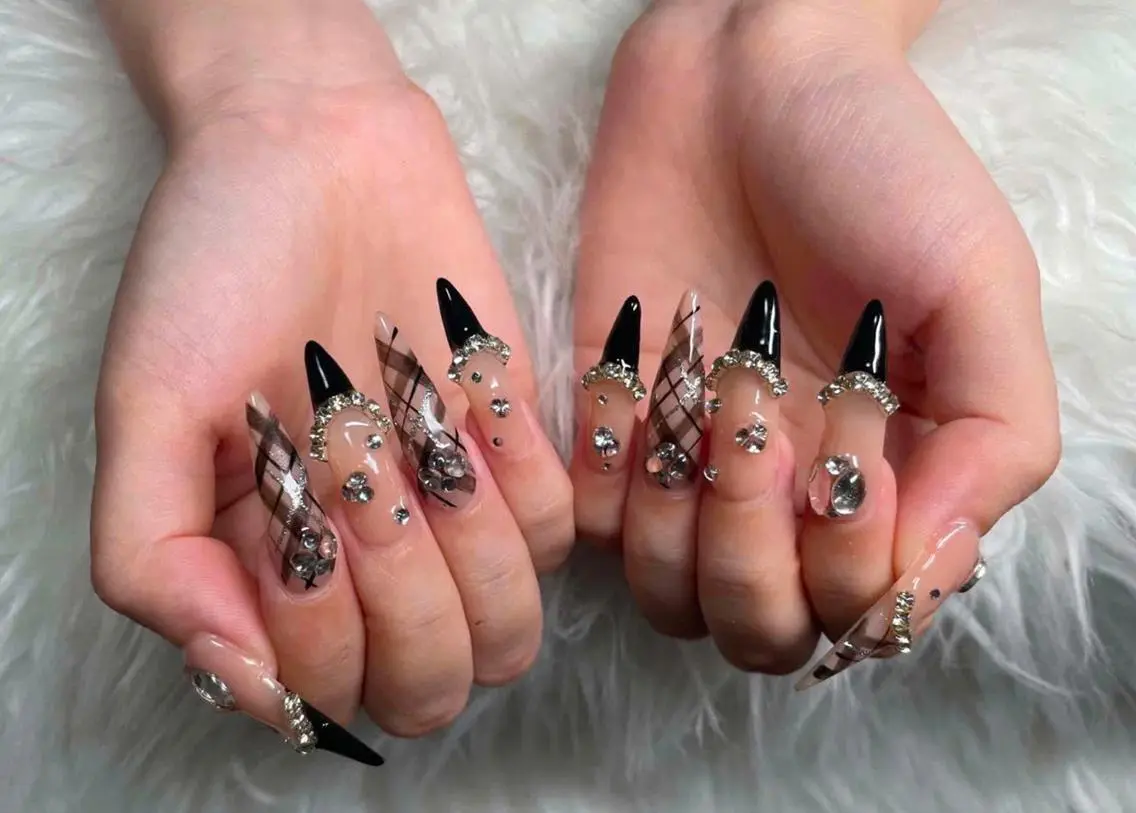 ネイル フレンチネイル ジェルネイル ハロウィン 韓国ネイル マグネットネイル ハンドネイル neco H.babynailのネイルデザイン