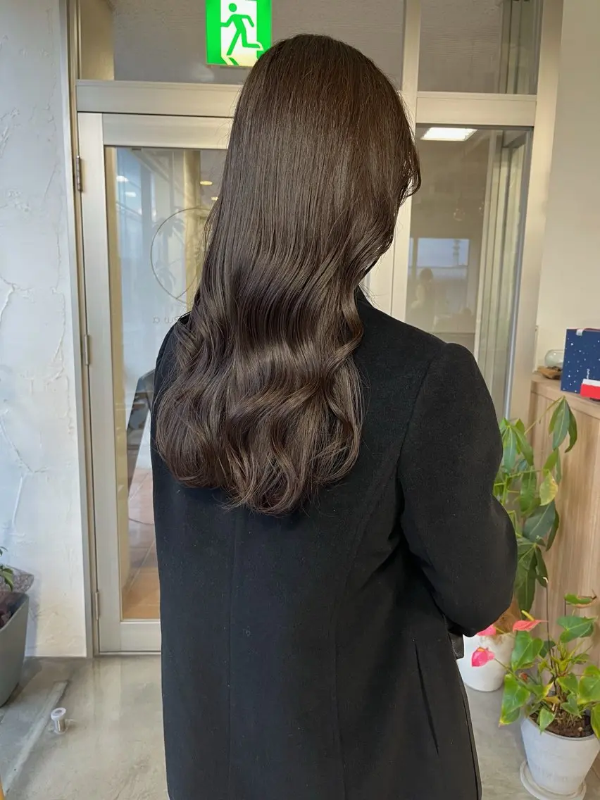 ロング カット ヘアカラー トリートメント 荒川泰輝/オリーブ カラー/透明感カラーのヘアスタイル