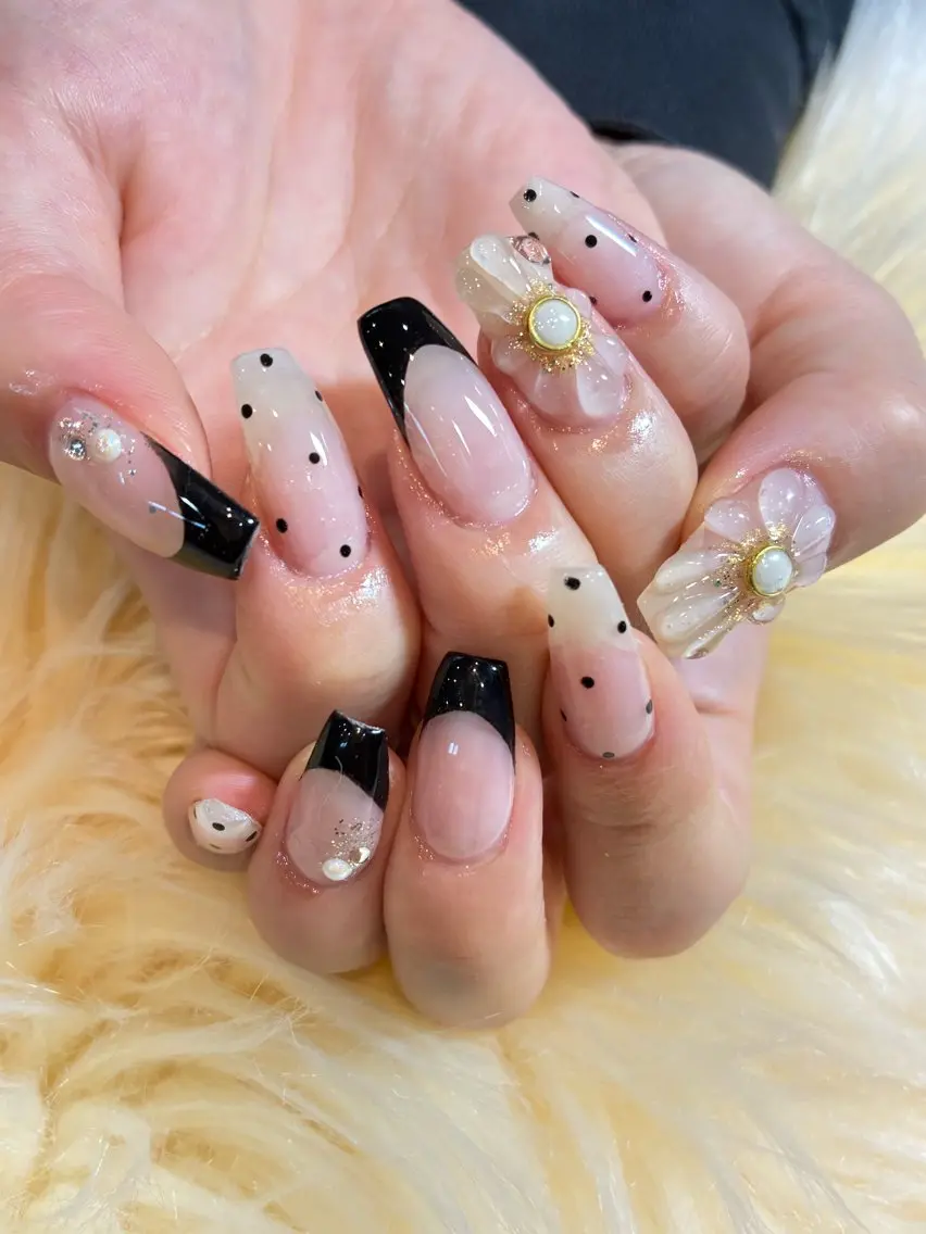 ネイル ハンドネイル Betty ✶のネイルデザイン