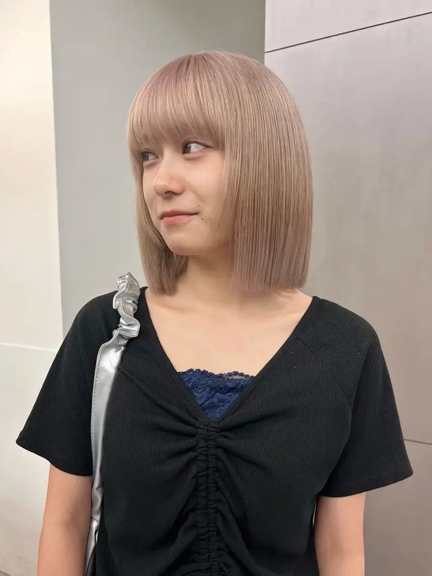 カラー ベージュカラー ヘアカラー カラーモデル 🍬Sena🐩のヘアスタイル