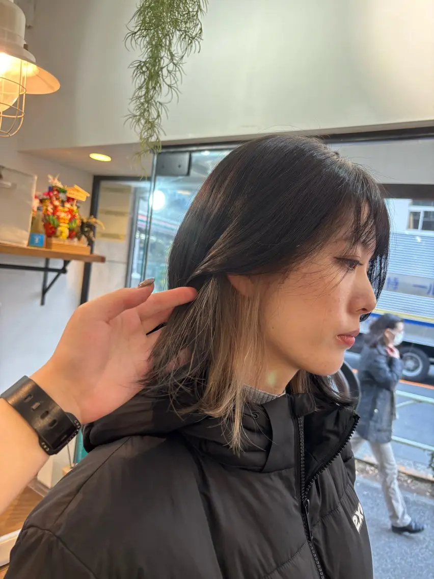 セミロング カラー ヘアカラー カネコ ナナミのヘアスタイル