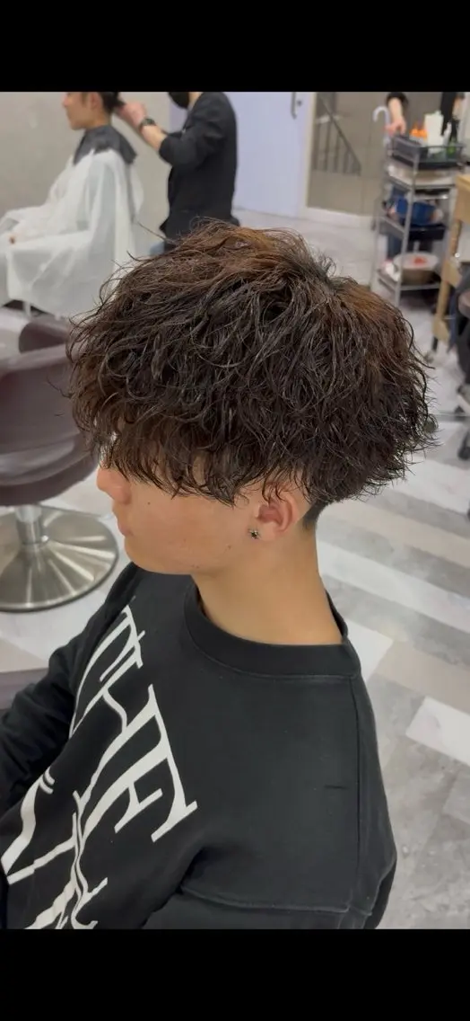 パーマ メンズ メンズパーマ 波巻きパーマ カット パーマ JADE 菊地 洸我のヘアスタイル