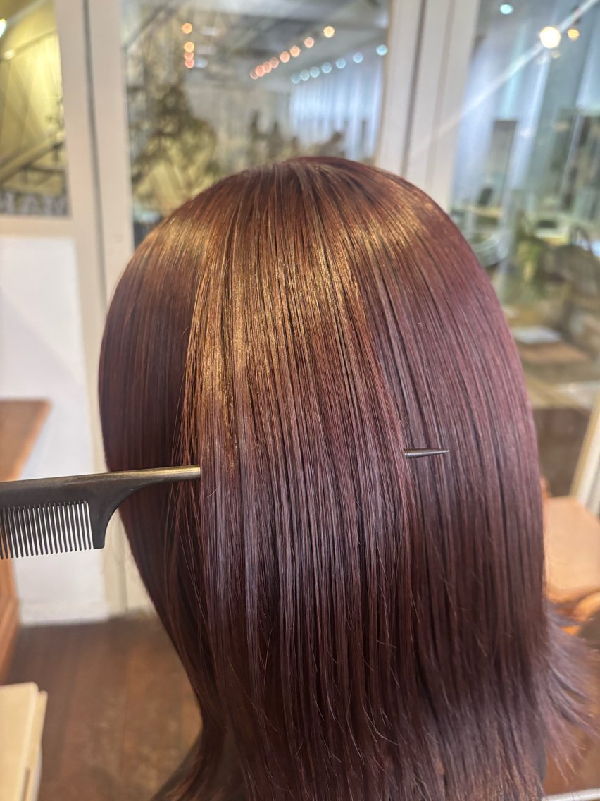 セミロング カラー くいた あやなのヘアスタイル