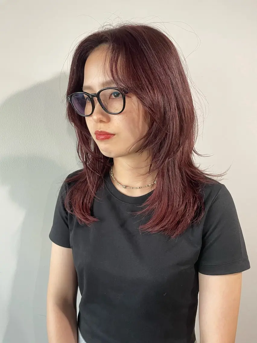 ミディアム カラー ハイレイヤー レイヤーカット カット ヘアカラー ボブカットモデル/ ハイトーン/ゆうあのヘアスタイル