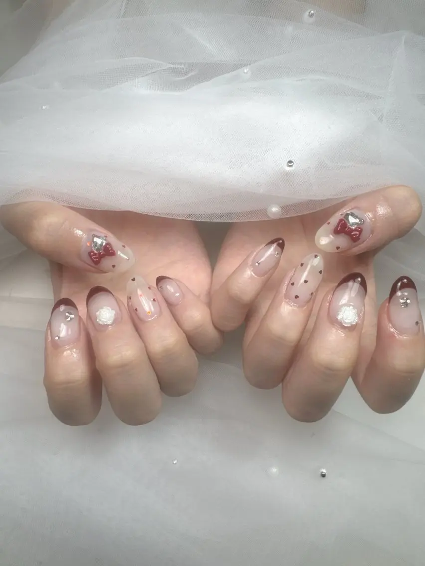 ネイル フットネイル フレンチネイル ガラスフレンチ キラキラネイル 韓国ネイル フットネイル Queeens nailのネイルデザイン