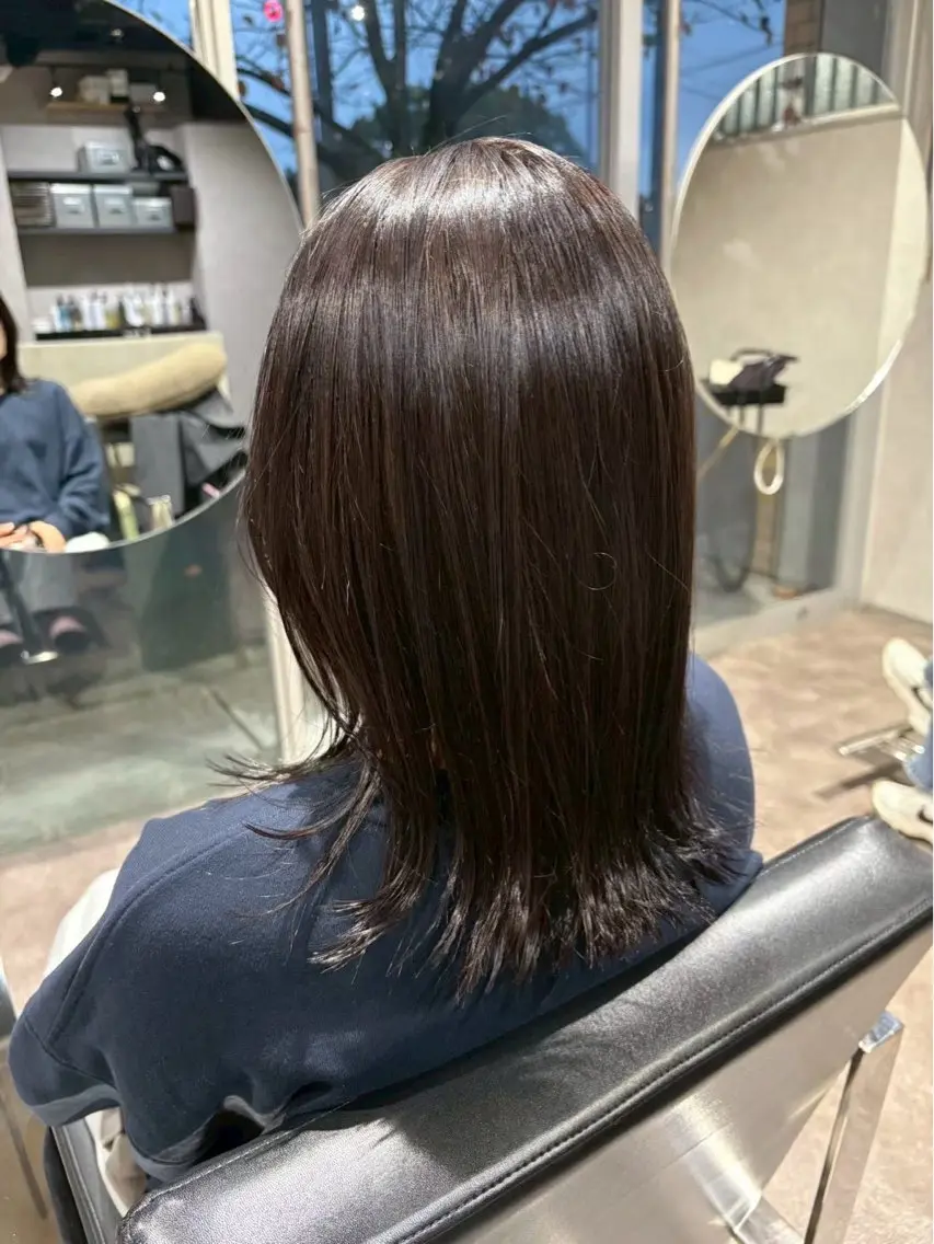 セミロング ヘアカラー トリートメント ヘッドスパ qpulaあいみ 透明感カラーのヘアスタイル
