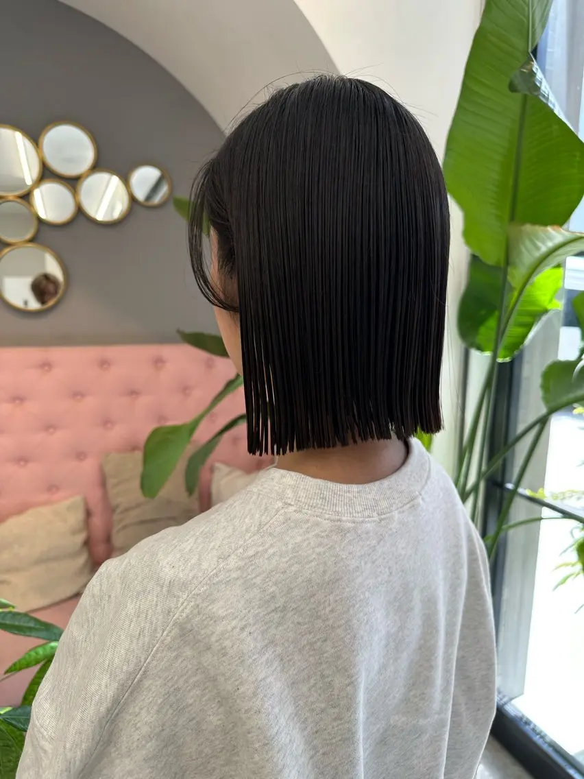 ショート ボブ レイヤーカット 瑠輝のヘアスタイル