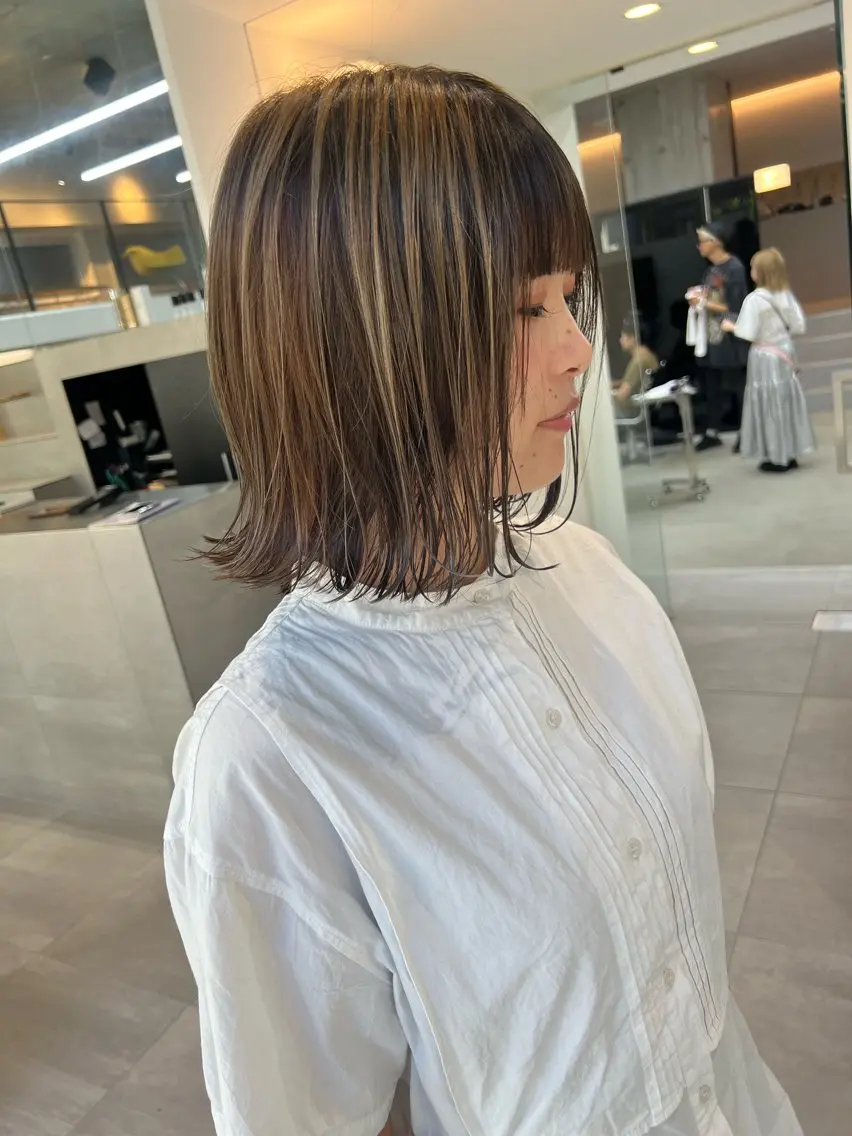 ショート カラー ブリーチ ボブ カット ヘアカラー トリートメント 吉沢遣人/レイヤー 艶カラー/抜け感のヘアスタイル