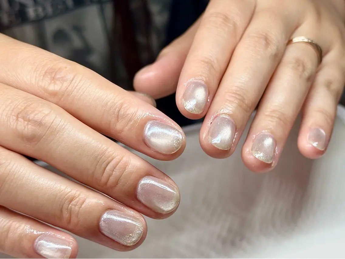 ネイル チークネイル 長さ出し ガーリー 韓国ネイル マグネットネイル Junn Nailのネイルデザイン