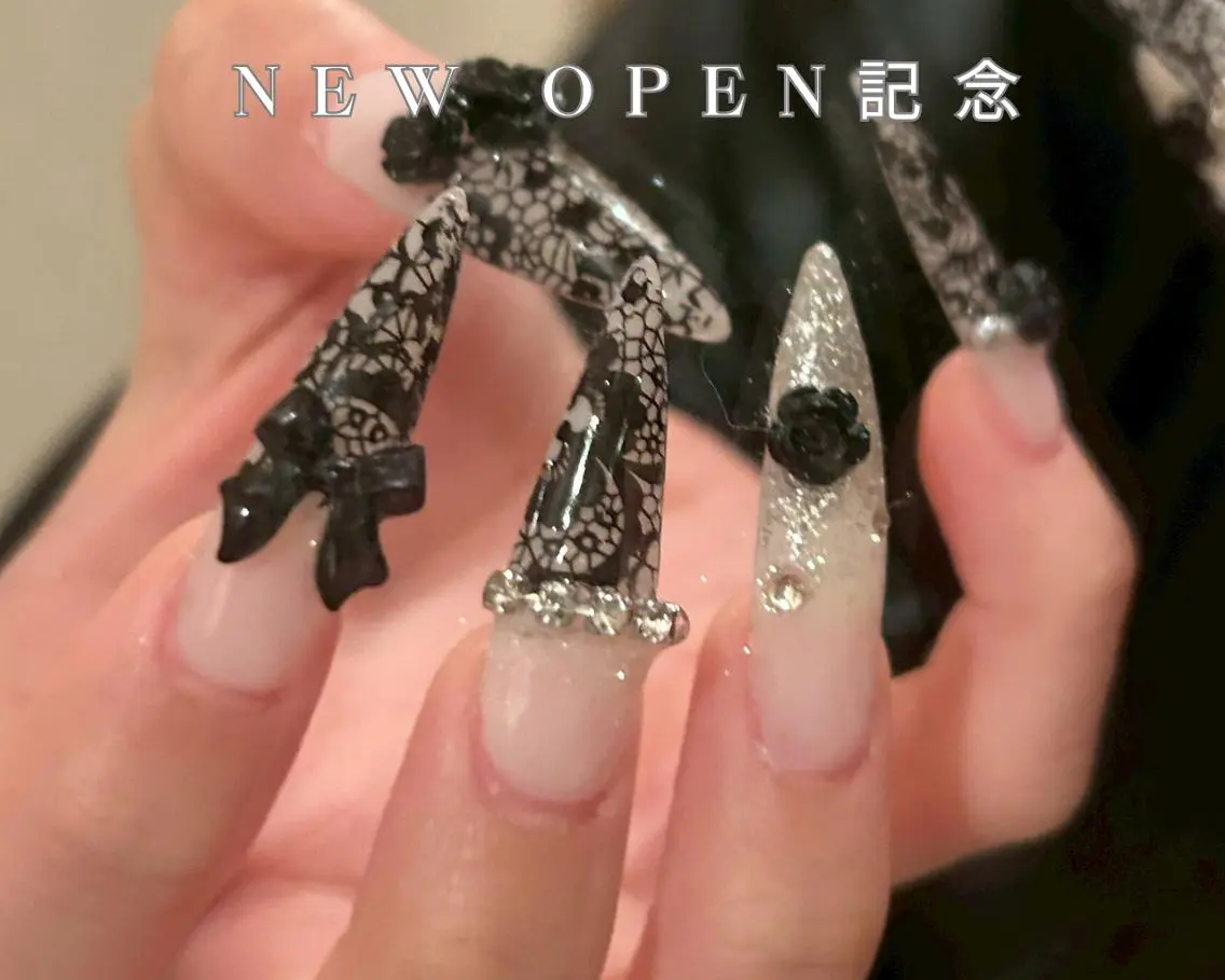 ネイル オーロラネイル ボルドー クリアネイル ドット フラッシュネイル ハンドネイル melt./Ono ガーリー/ワンホンのネイルデザイン