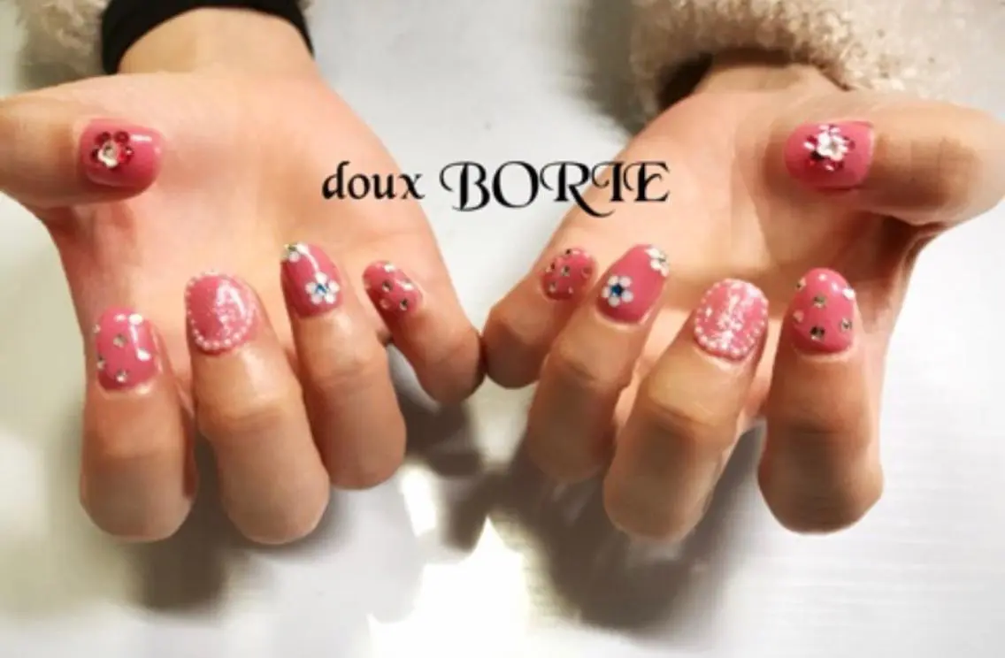ネイル ハンドネイル doux BORIEのネイルデザイン