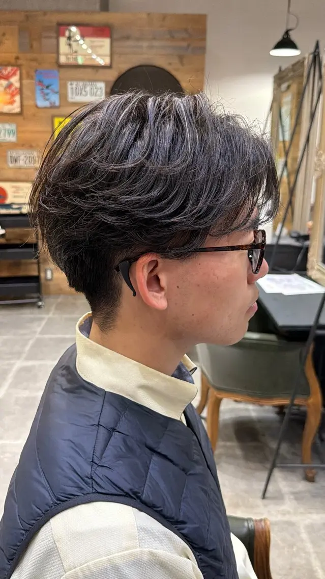 メンズ センターパート 鈴木 崇之のヘアスタイル